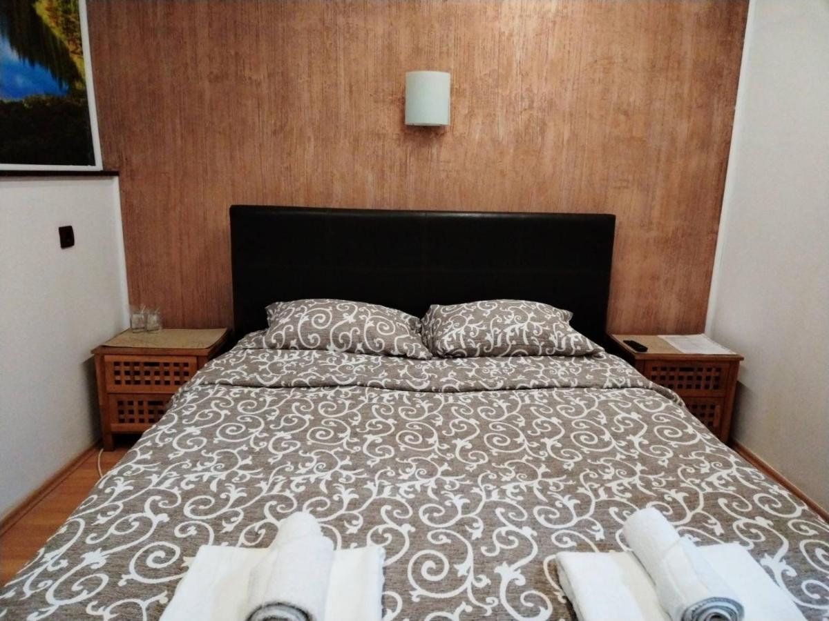 Fun Rooms Sobe Prenociste Borca 外观 照片