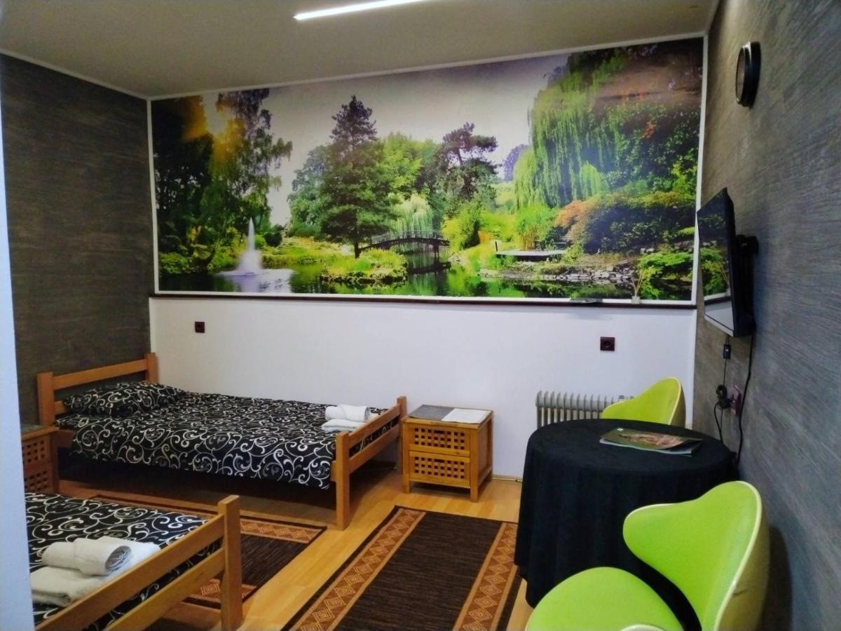 Fun Rooms Sobe Prenociste Borca 外观 照片