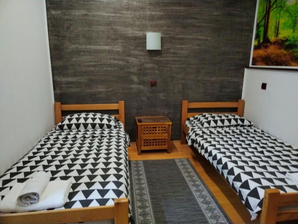 Fun Rooms Sobe Prenociste Borca 外观 照片