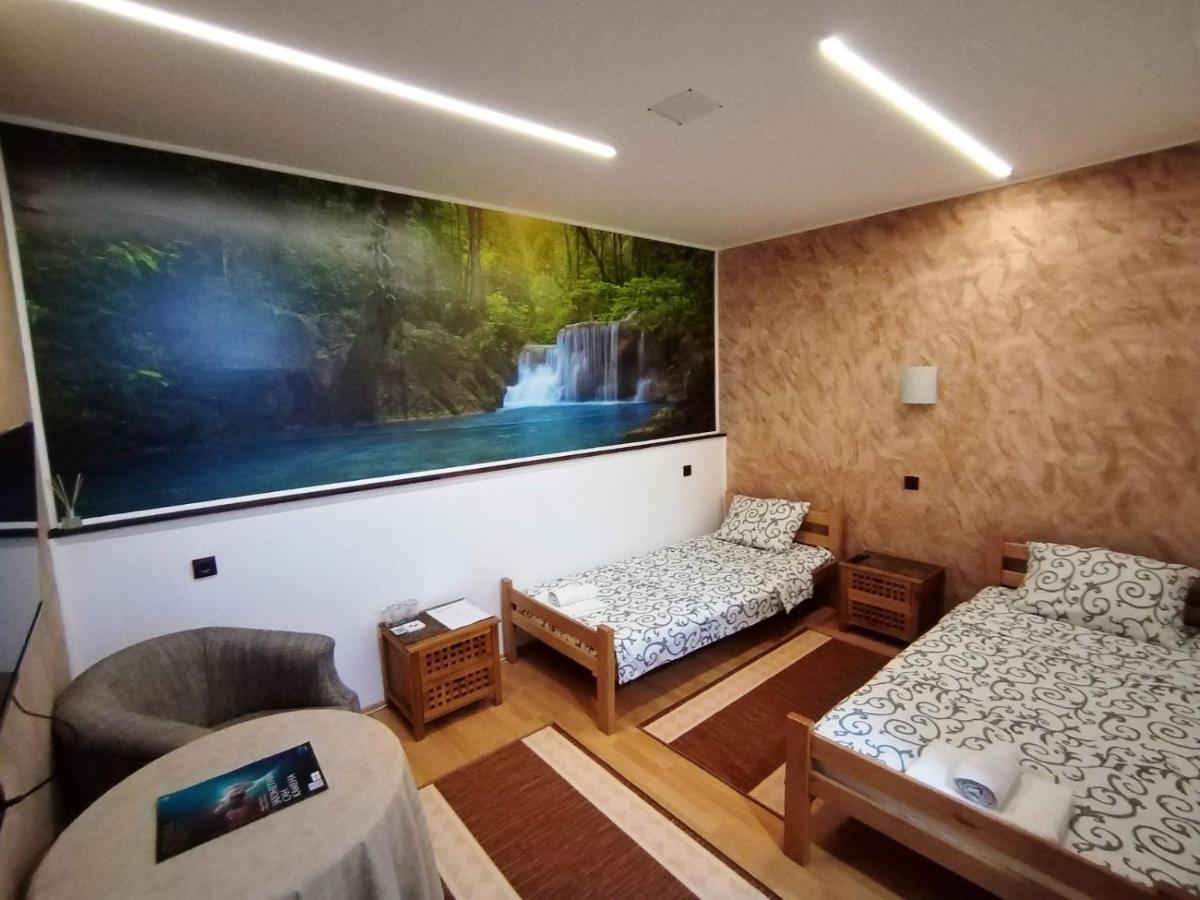 Fun Rooms Sobe Prenociste Borca 外观 照片