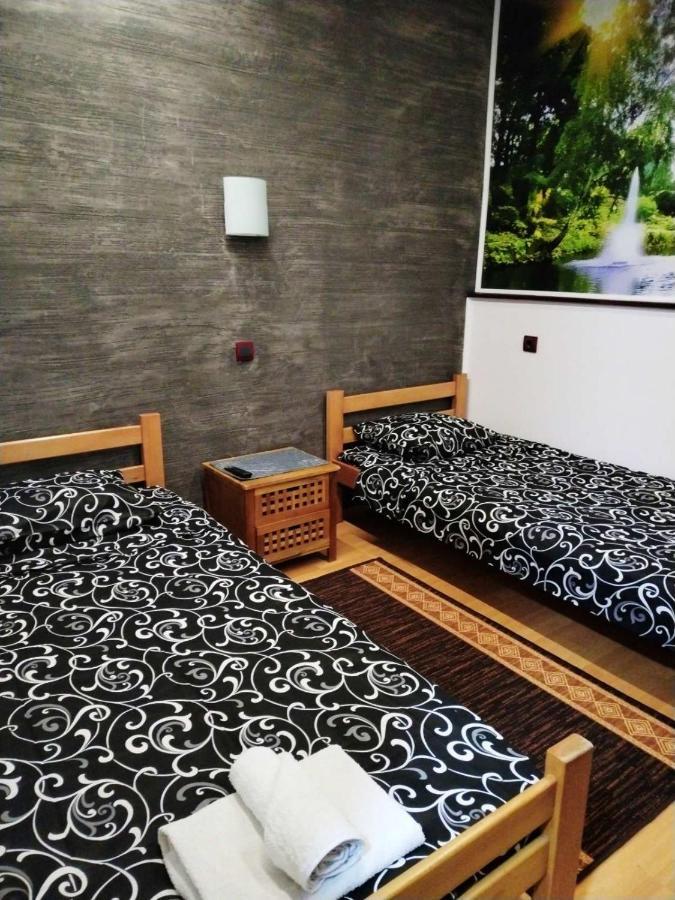 Fun Rooms Sobe Prenociste Borca 外观 照片