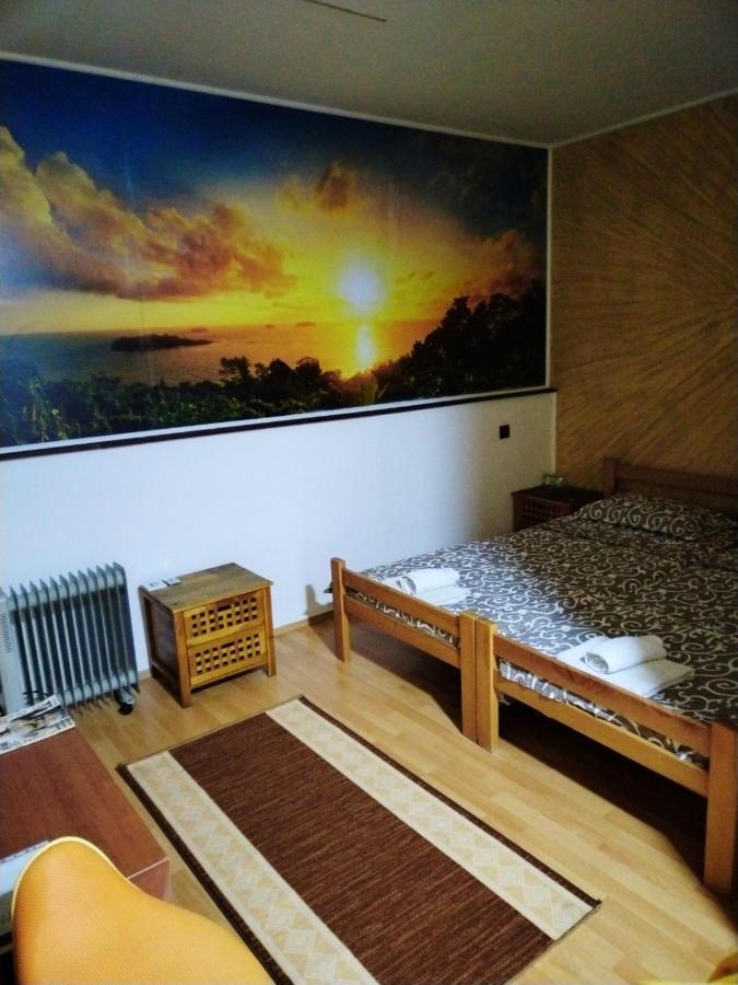 Fun Rooms Sobe Prenociste Borca 外观 照片