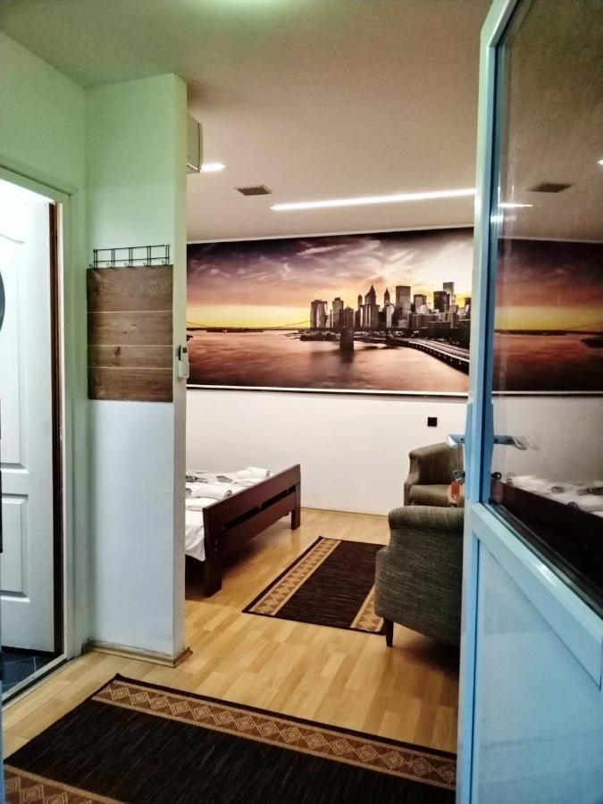 Fun Rooms Sobe Prenociste Borca 外观 照片