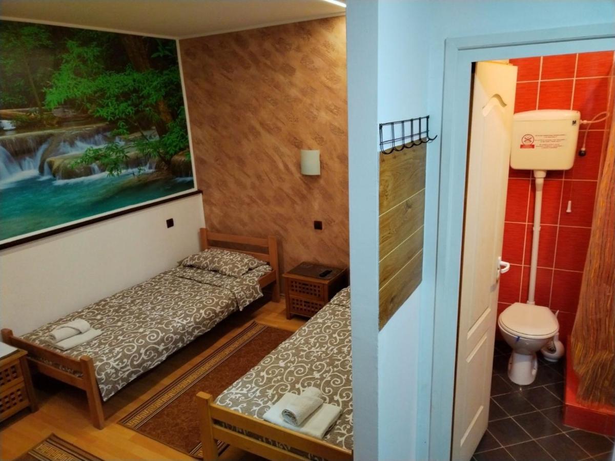 Fun Rooms Sobe Prenociste Borca 外观 照片
